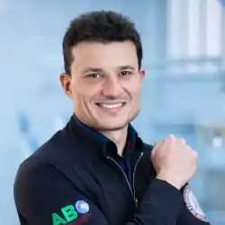 Dr. Éverton Ribeiro Lelis